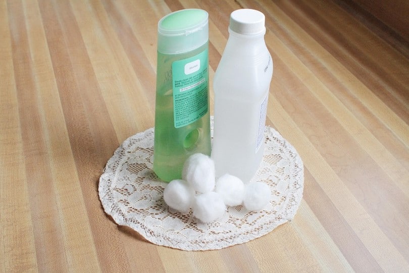 How Do You Get Water Out of Your Ear 9 Detailed Methods