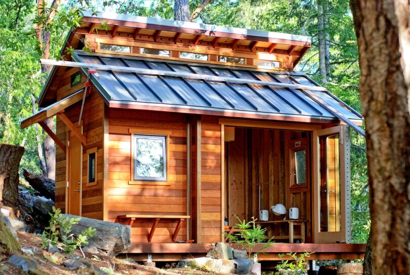 How to Build A Tiny House: How to Build It Using Simple Steps