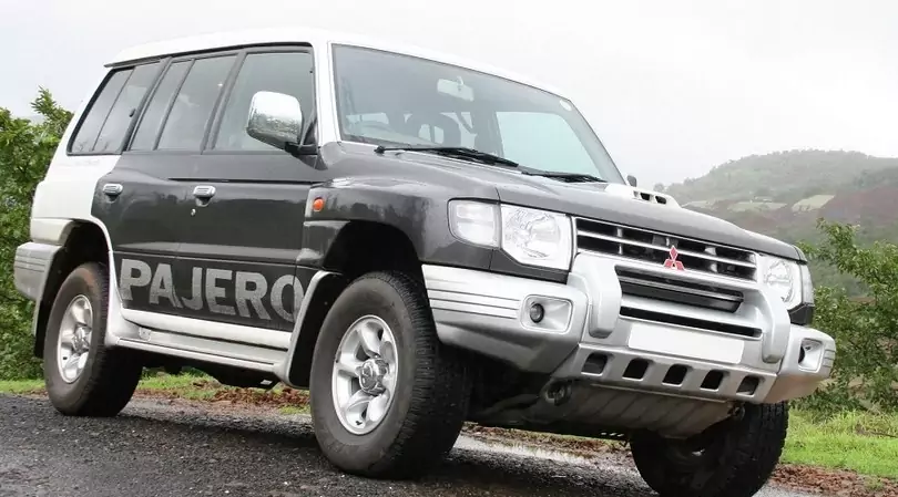 Mitsubishi Pajero with less electronics