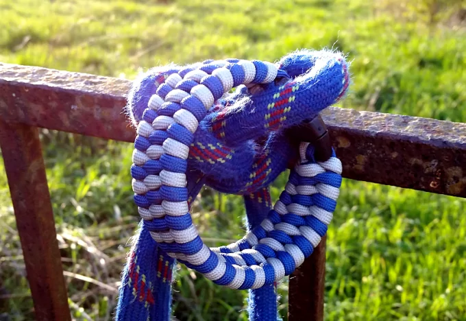 My first (and small) paracord practice project. King Cobra Weave