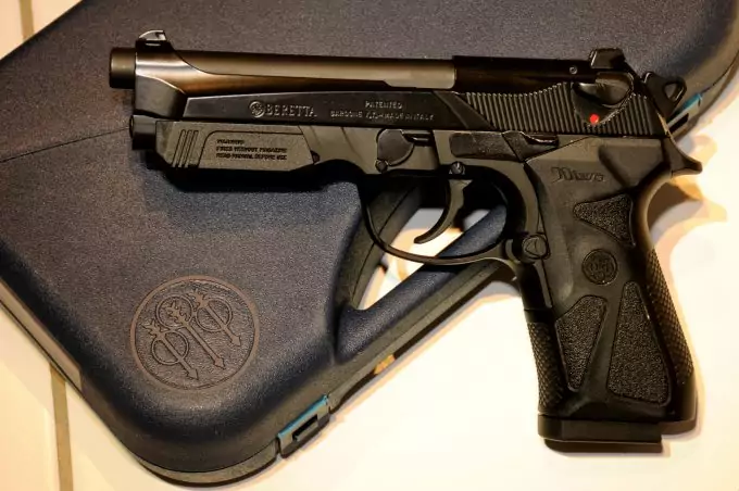 Top 10 Handguns The Handgun Aficionados Guide 5456