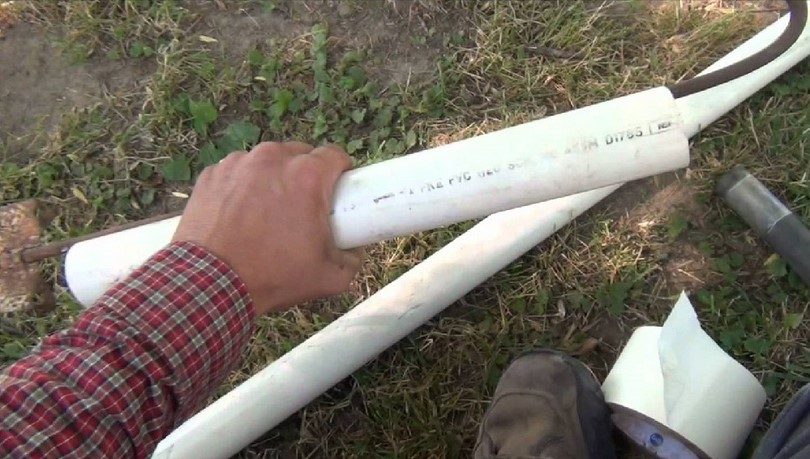 Cutting the pvc pipes