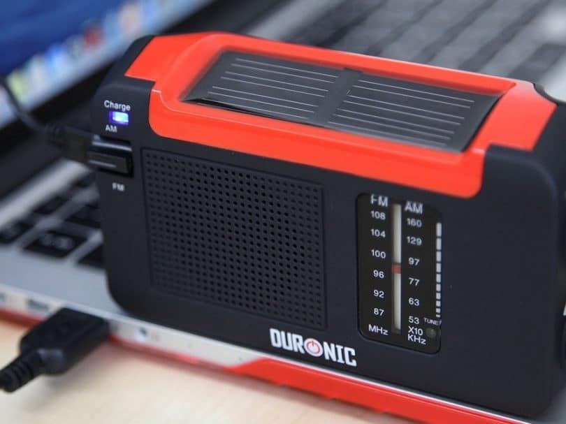 Duronic Hybrid solar charged radio