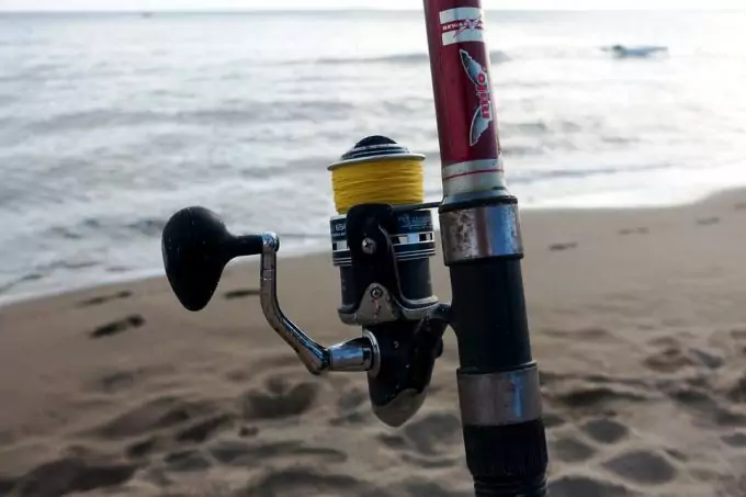 How To Put Fishing Line on a Closed Face Reel