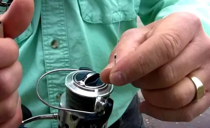 Shakespeare: How to Re-spool a Spincast Reel (Dunham's Sports