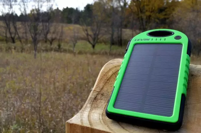 Levin Solar Battery