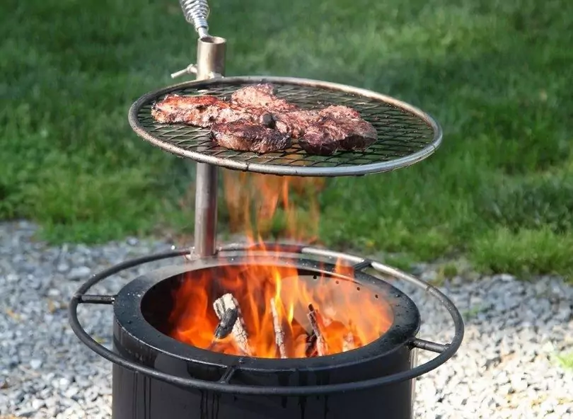 Meat on smokeless fire