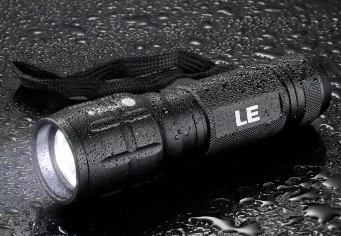 LE Adjustable Focus Mini CREE LED Flashlight Torch