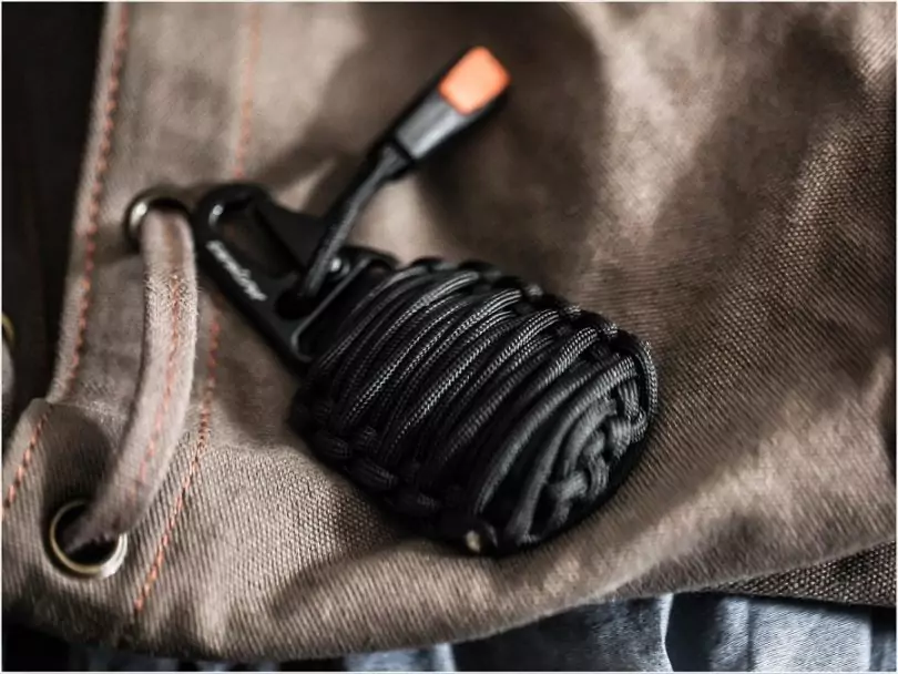 Grenade made from paracord