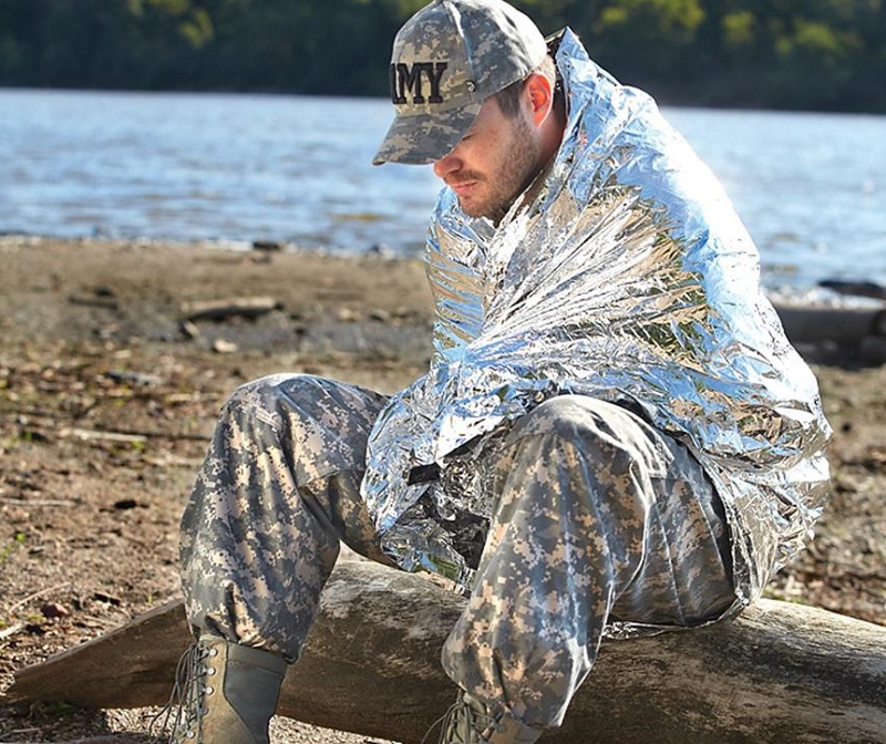 Highlander Thermo Survival Blanket – Silver