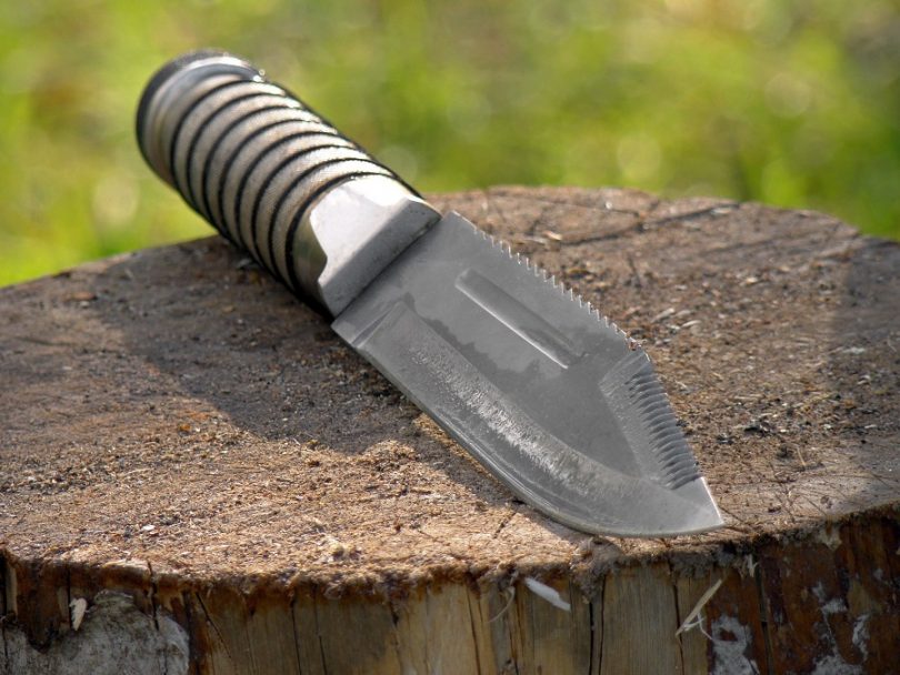 Do-it-yourself survival knife