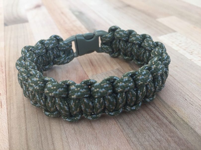 Paracord Planet Cobra Paracord Bracelet