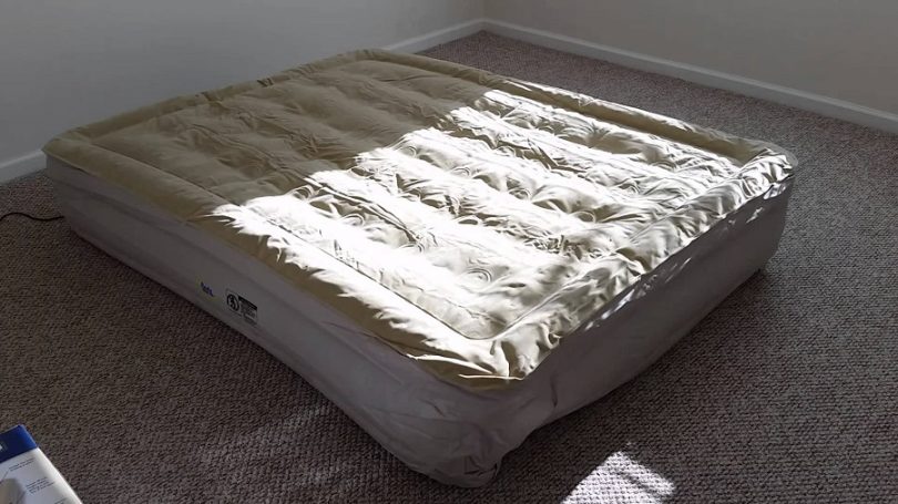 Serta Raised Air Mattress