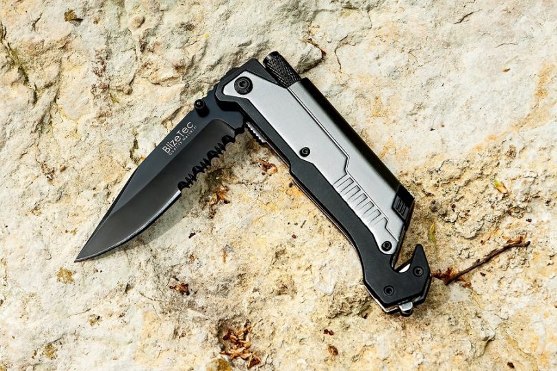 BlizeTec Survival Knife