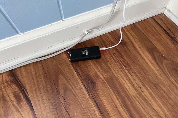 Stun gun charging